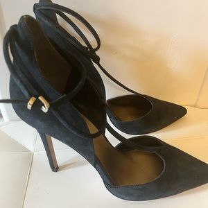 Reiss navy blue heel